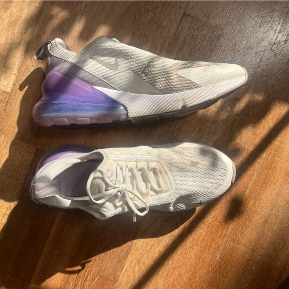 Nike Women’s Air Max 270 Shoes: Blue/Tan - Picture 4 of 8